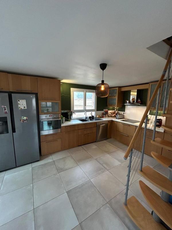 Maison - 105 m² - 4 pièces