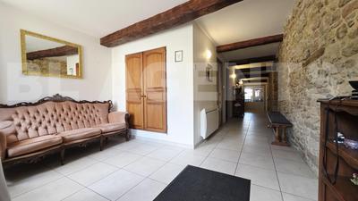 Maison - 298 m² - 13 pièces