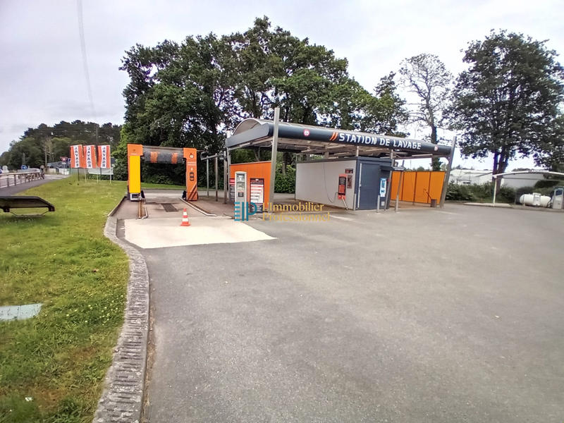 Local d'activités - 1 335 m²