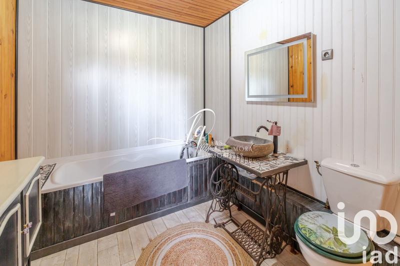 Maison - 270 m² - 13 pièces