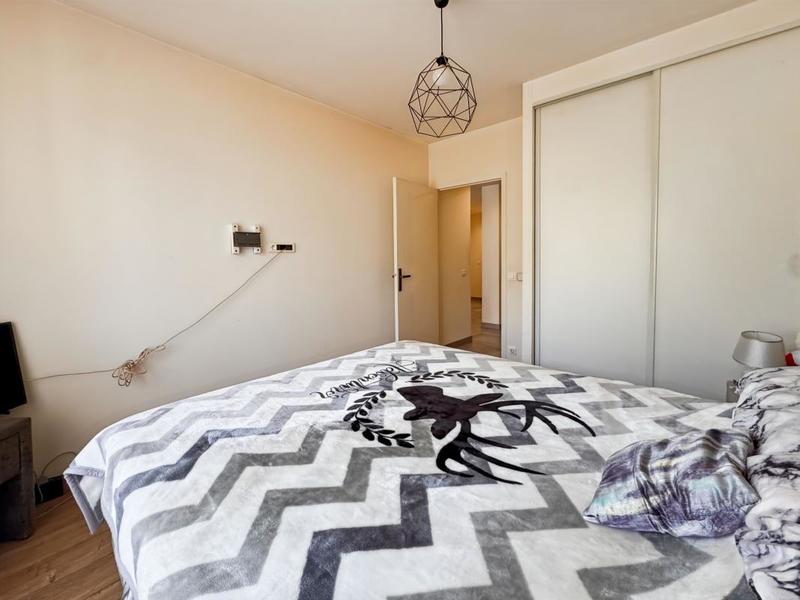 Appartement - 77 m² - 4 pièces