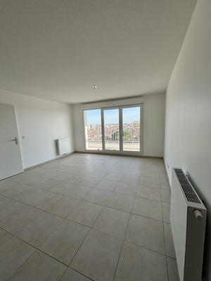 Appartement - 98 m² - 5 pièces