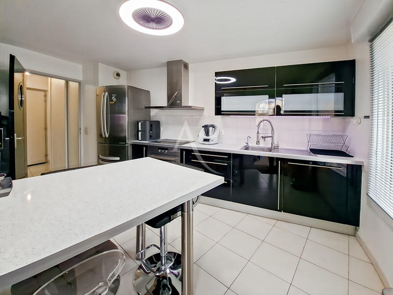 Appartement - 65 m² - 3 pièces