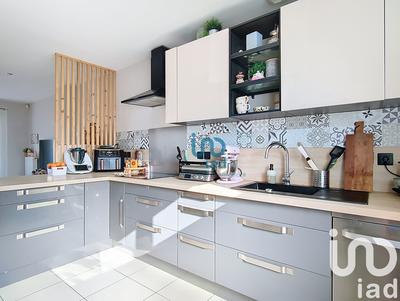 Maison - 99 m² - 5 pièces