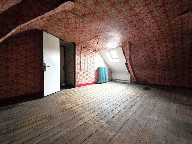 Maison - 102 m² - 4 pièces