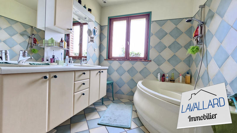 Maison - 147 m² - 6 pièces