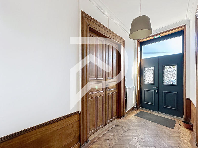 Bureau - 46 m² - 2 pièces