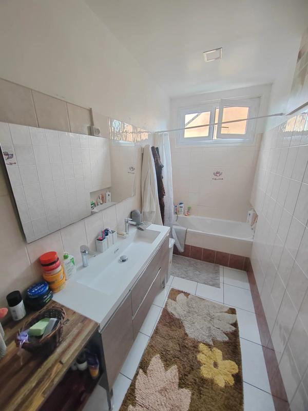 Maison - 107 m² - 6 pièces