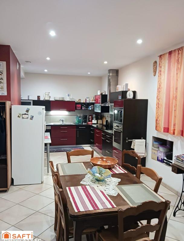 Maison - 700 m² - 18 pièces