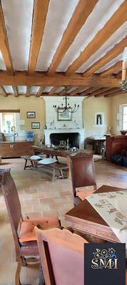 Propriété - 327 m² - 11 pièces