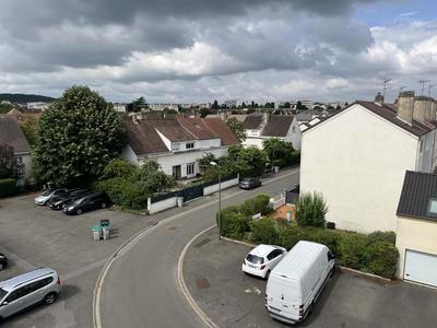 Appartement - 82 m² - 3 pièces