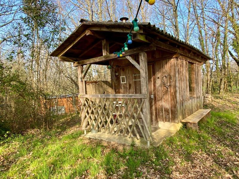 Maison - 260 m² - 9 pièces