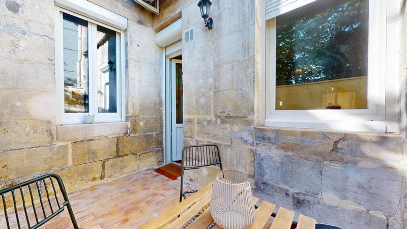 Maison en pierre - 148 m² - 10 pièces