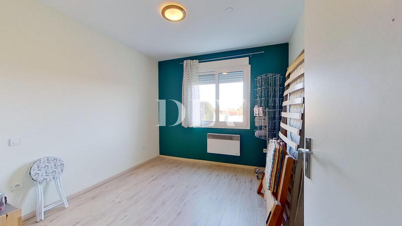 Maison - 170 m² - 9 pièces