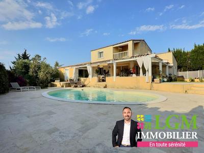 Villa - 245 m² - 7 pièces