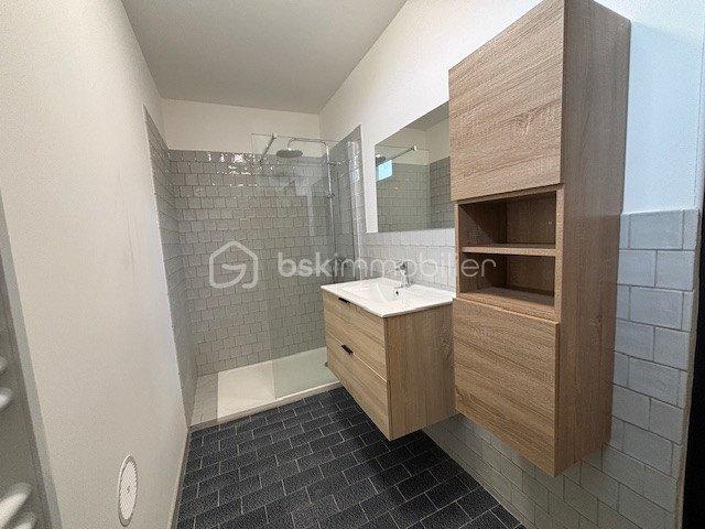 Immeuble - 142 m² - 10 pièces