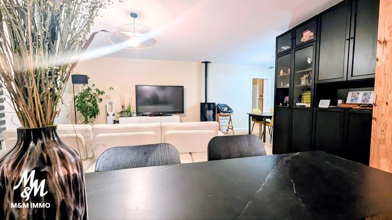 Maison - 99 m² - 5 pièces