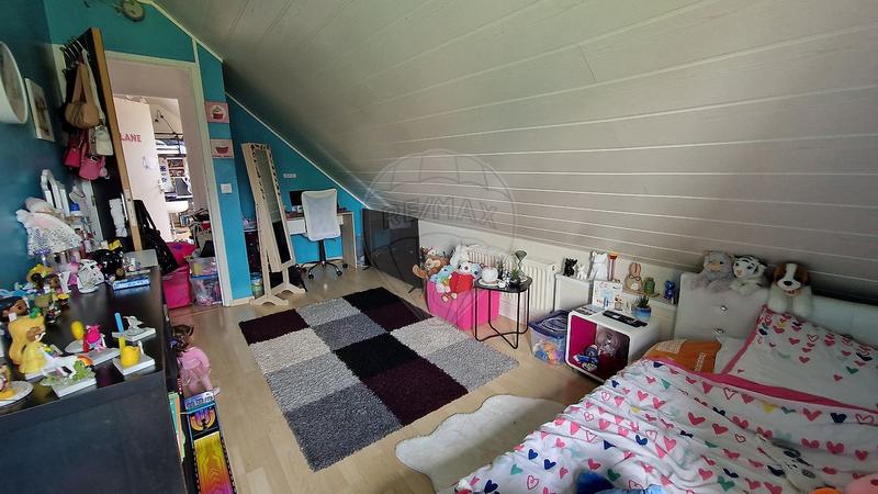 Maison - 156 m² - 8 pièces