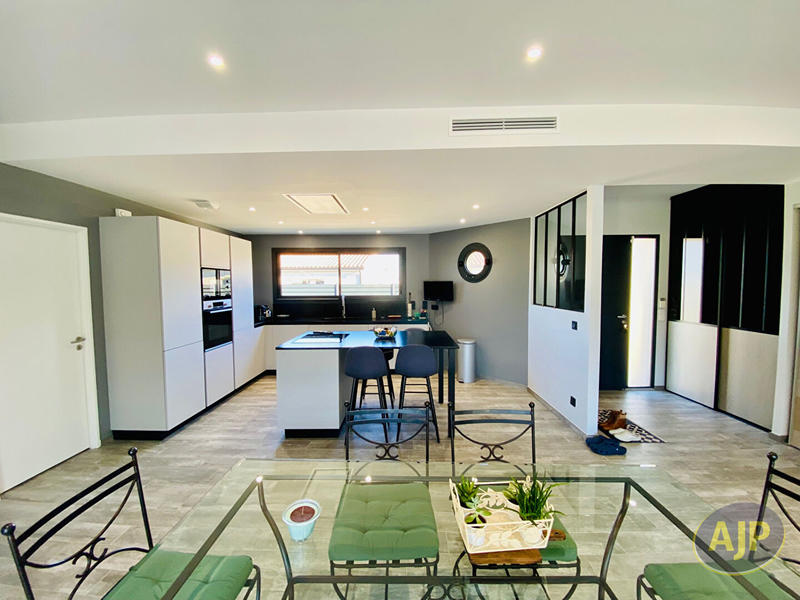 Villa - 150 m² - 4 pièces