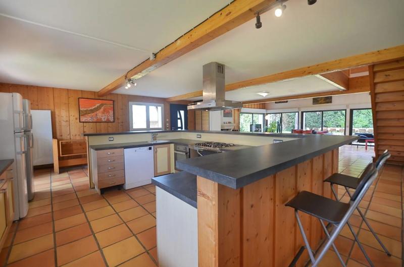 Maison - 318 m² - 12 pièces