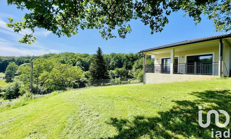Maison - 137 m² - 6 pièces
