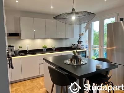 Chambre - 12 m² - 1 pièce