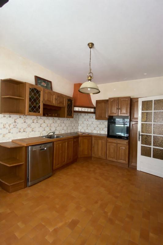 Maison - 241 m² - 8 pièces