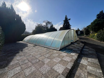 Maison - 232 m² - 7 pièces