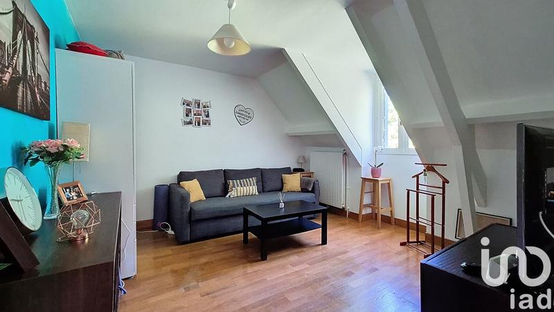 Maison - 210 m² - 7 pièces