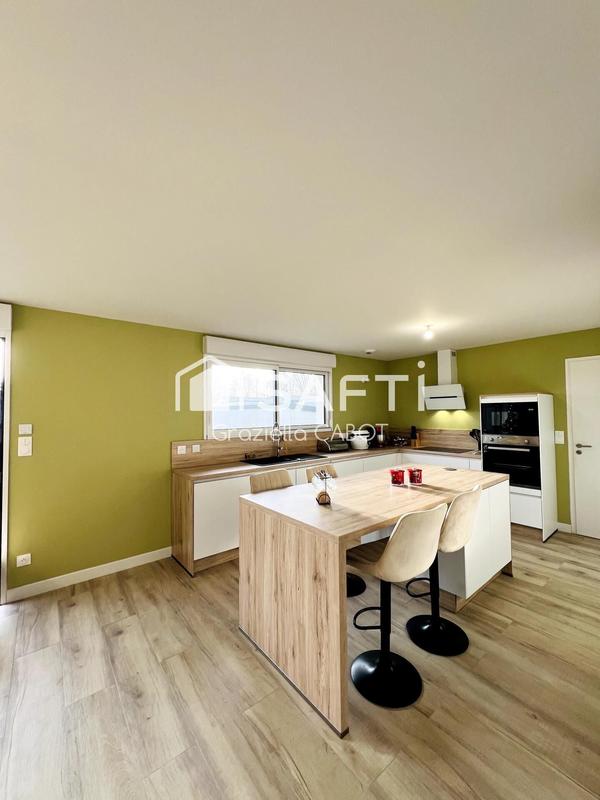 Maison - 120 m² - 6 pièces