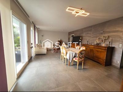 Maison - 100 m² - 4 pièces