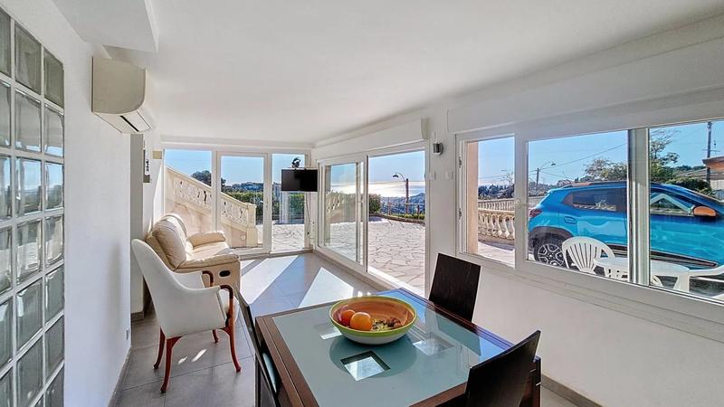 Maison - 152 m² - 6 pièces