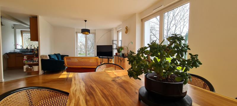 Appartement - 77 m² - 4 pièces