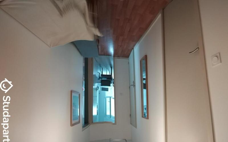 Chambre - 9 m² - 1 pièce