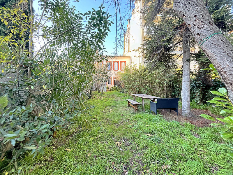 Immeuble - 7 pièces