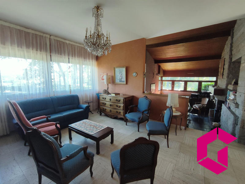 Villa - 250 m² - 11 pièces