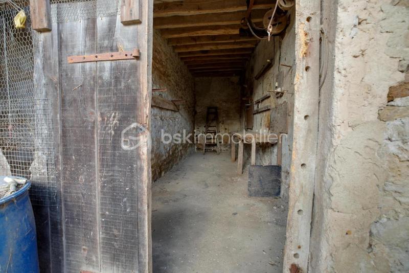 Maison traditionnelle - 234 m² - 6 pièces