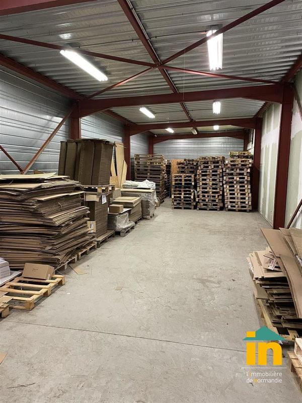 Local commercial - 1 460 m²