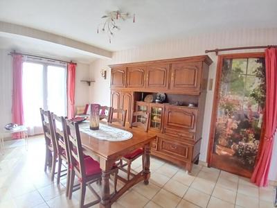 Maison - 110 m² - 6 pièces