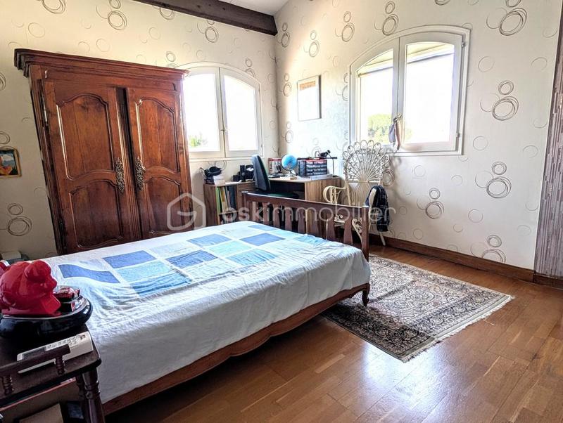 Pavillon - 190 m² - 6 pièces