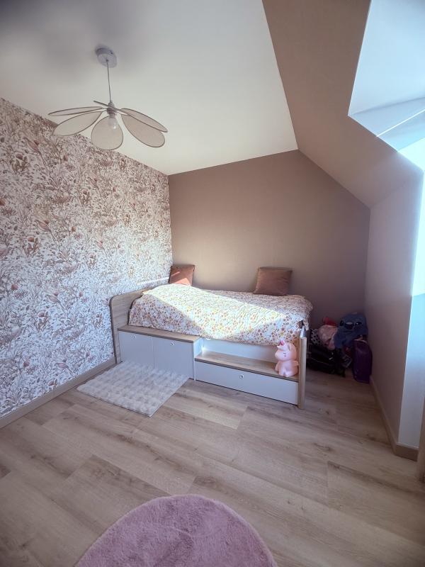 Maison - 99 m² - 5 pièces