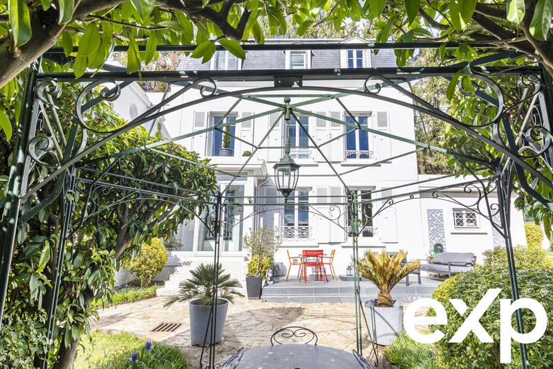 Maison - 164 m² - 7 pièces