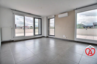 Appartement - 81 m² - 4 pièces