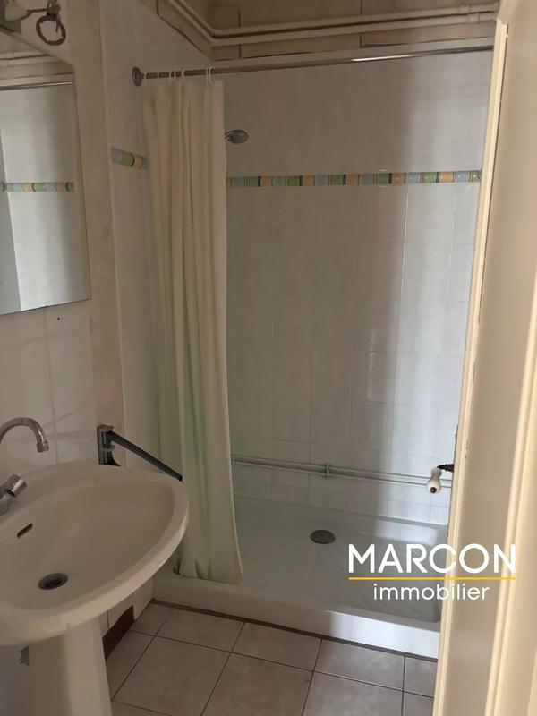 Propriété - 277 m² - 12 pièces