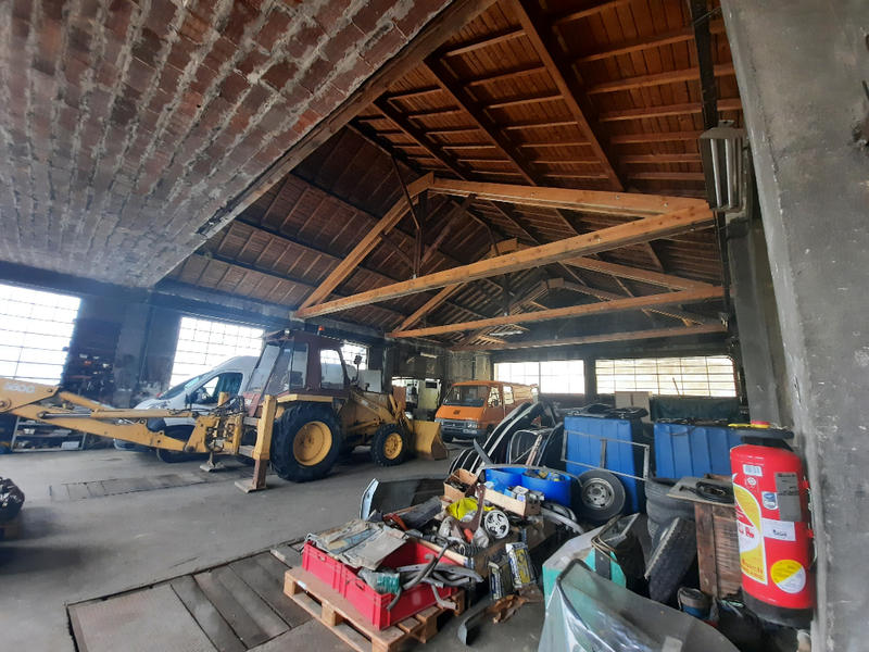 Local d'activité / Entrepôt - 750 m²