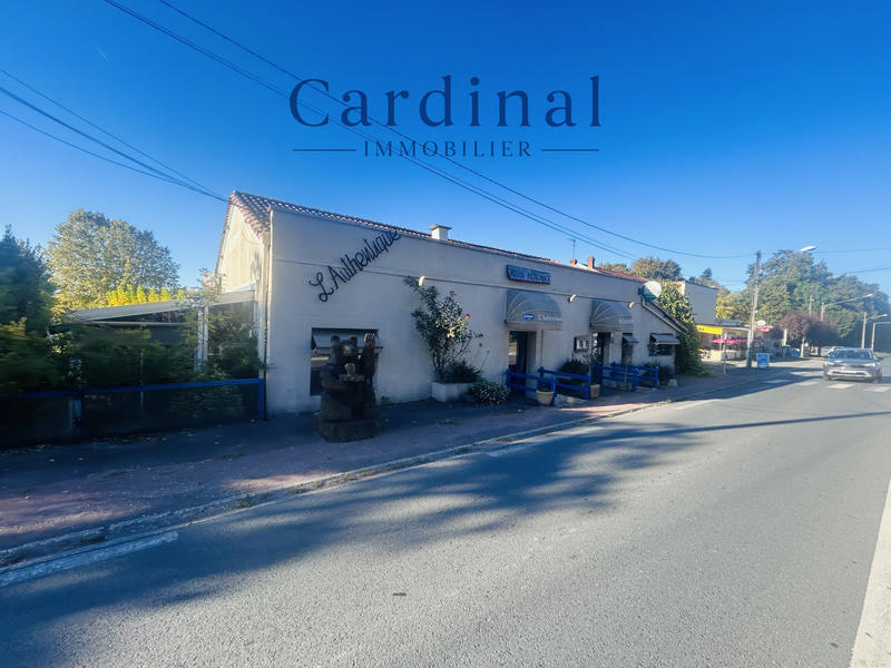 Local commercial - 790 m² - 3 pièces