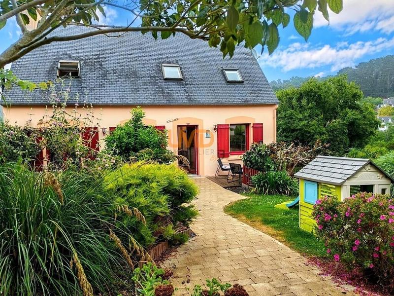 Maison - 144 m² - 7 pièces