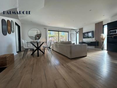 Villa - 100 m² - 4 pièces