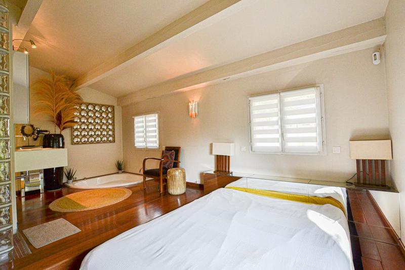 Villa - 207 m² - 5 pièces