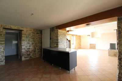 Maison - 170 m² - 7 pièces